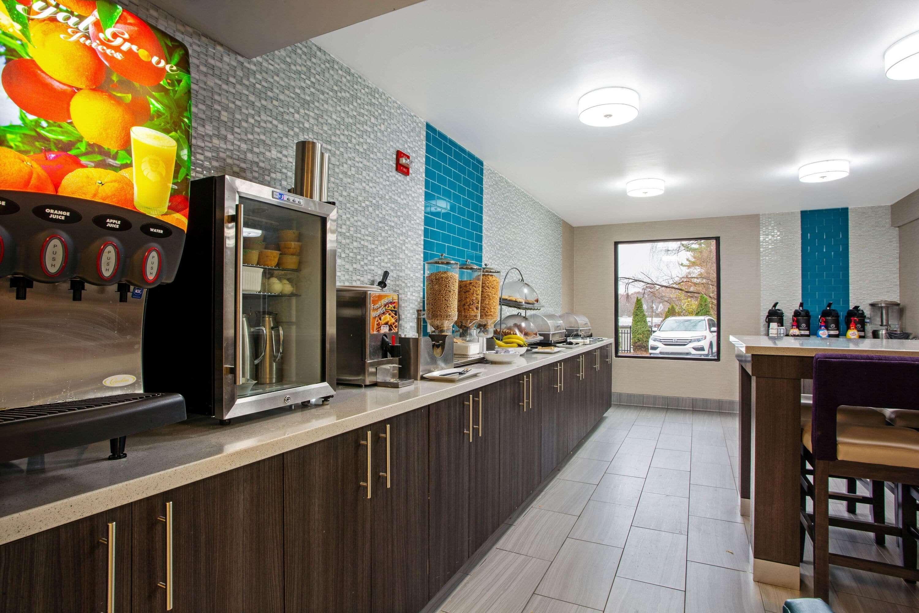 La Quinta Inn By Wyndham Radford Zewnętrze zdjęcie