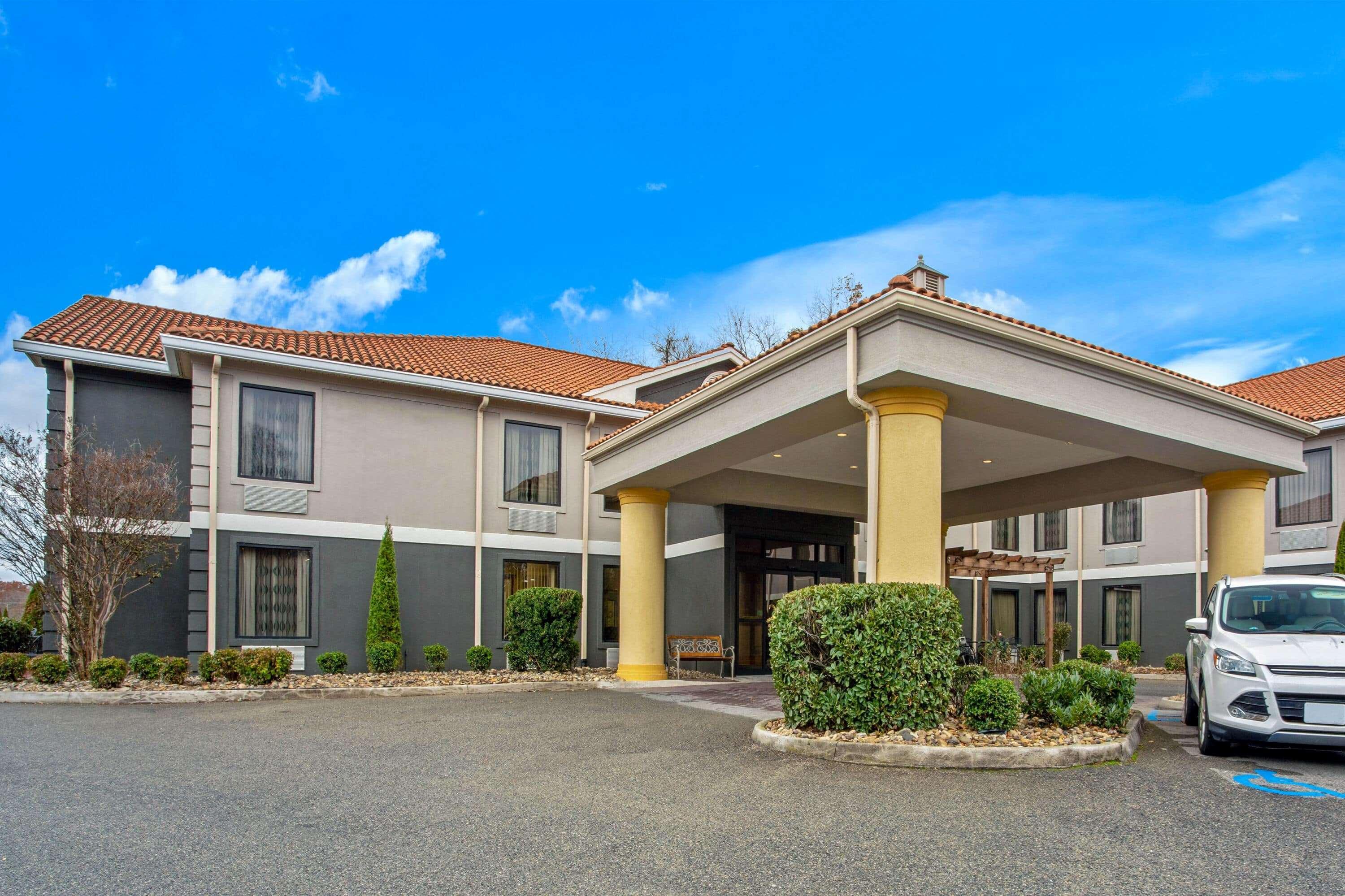 La Quinta Inn By Wyndham Radford Zewnętrze zdjęcie