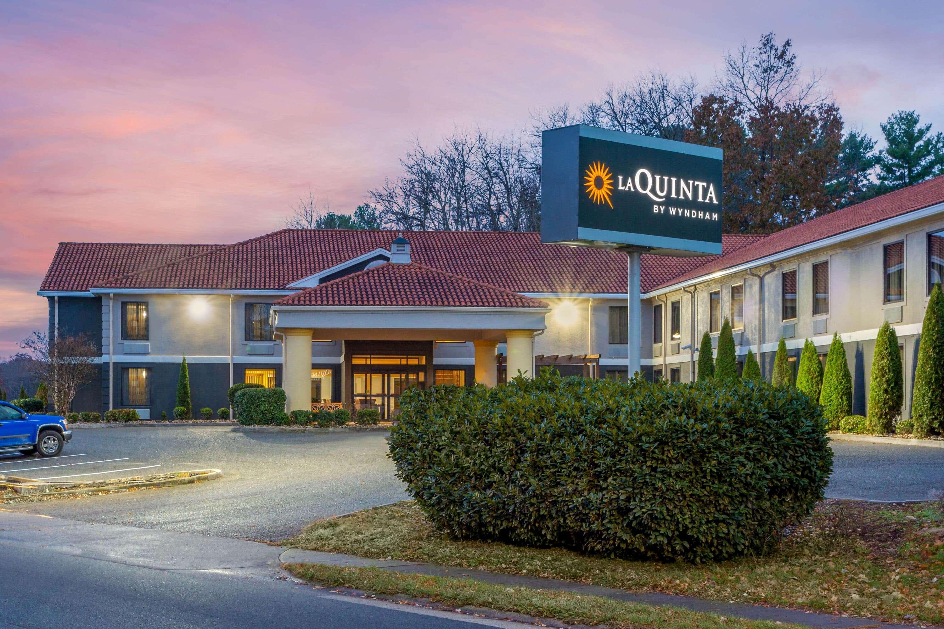 La Quinta Inn By Wyndham Radford Zewnętrze zdjęcie