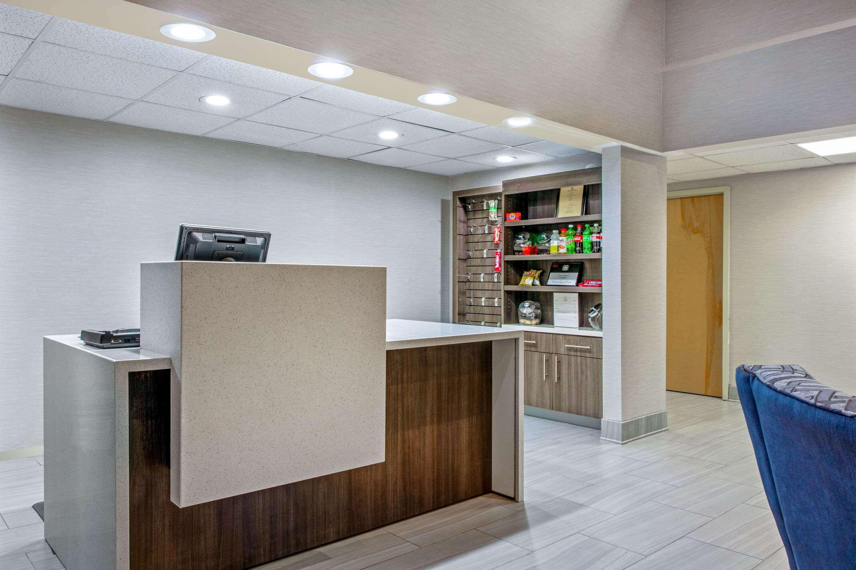 La Quinta Inn By Wyndham Radford Zewnętrze zdjęcie